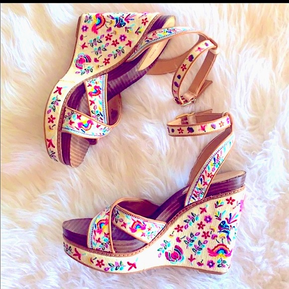 Gianni Bini Shoes - Gianni Bini Boho Platform